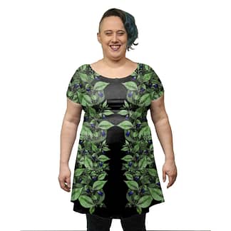 Pictured model is wearing a extra large but would prefer a 2x for fitted garments. Their measurements are Bust: 46 in, Waist: 38 in, Hips: 45 in, Height: 5 ft 5 in